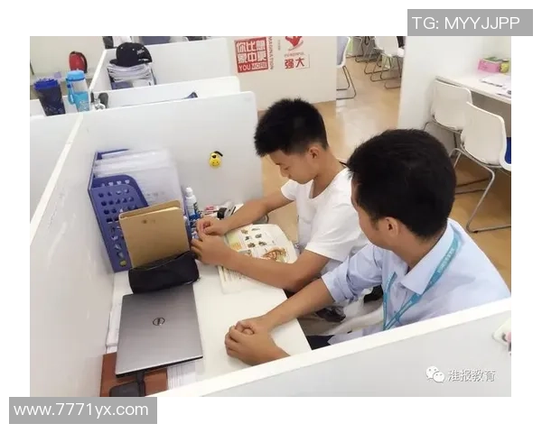 杨丽独家分享网球心得与技巧助你提升球技的秘密武器